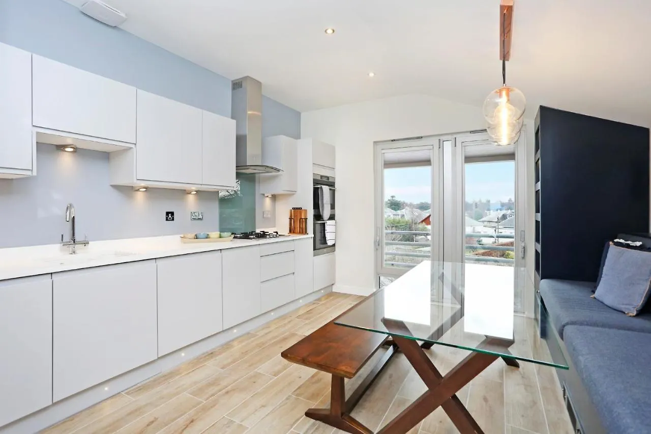 에든버러 Musselburgh - Stylish 3 Bed With Stunning Sea Views 아파트