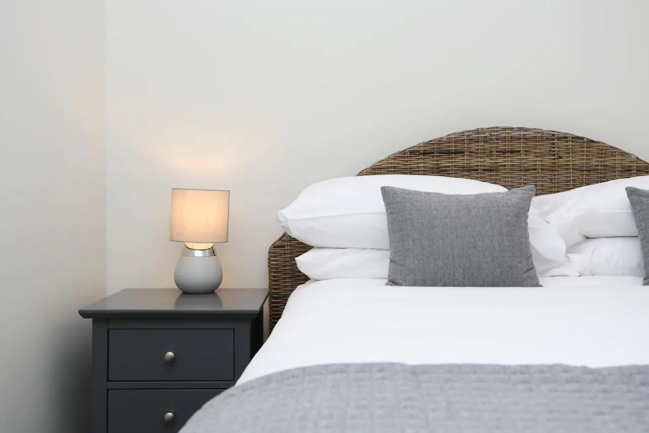 에든버러 Musselburgh - Stylish 3 Bed With Stunning Sea Views 아파트 영국